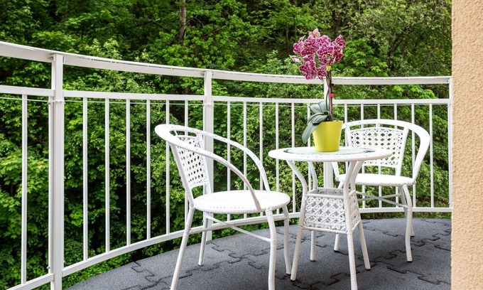 Jachymov Apartment | Beautiful apartment for 4 people with WIFI, TV, balcony and pets allowed