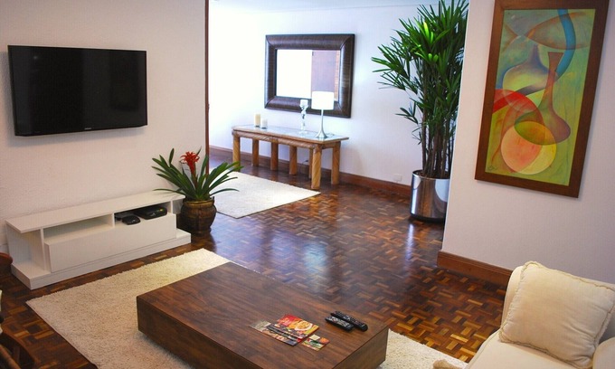 Batel Apartment | Beautiful apartment in the best neighborhood of the city (BATEL)