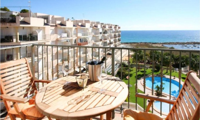Coveta Fuma Apartment | Beautiful Apartment In El Campello With Wifi, Outdoor Swimming Pool And Swimming Pool