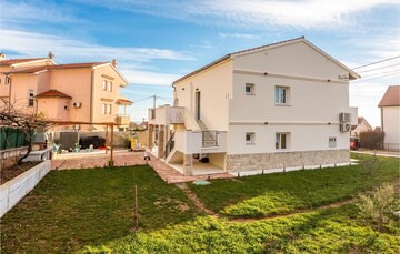 Bezjaki Apartment | Beautiful apartment in Rijeka with WiFi and 1 Bedrooms in Rijeka