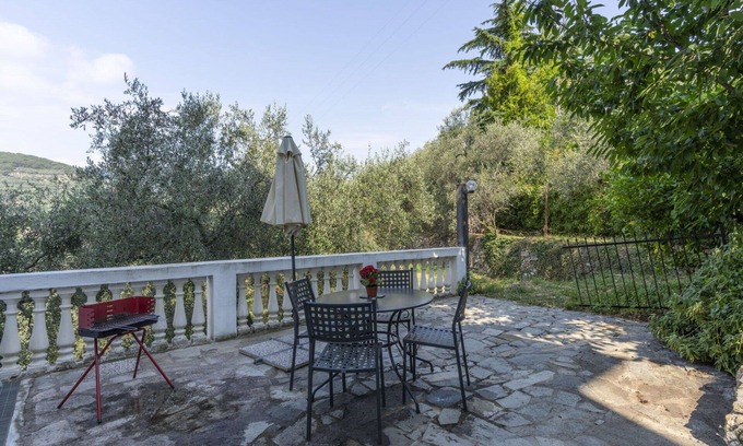 Gazzelli Apartment | Beautiful apartment for 12 people with WIFI, pool, balcony, pets allowed, panoramic view and par.