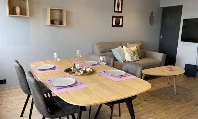 Oddeyrin Apartment | Beautiful apartment with amazing views in the old harbor district