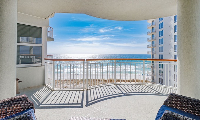 Navarre Beach Condo | Beautiful beach front condo!