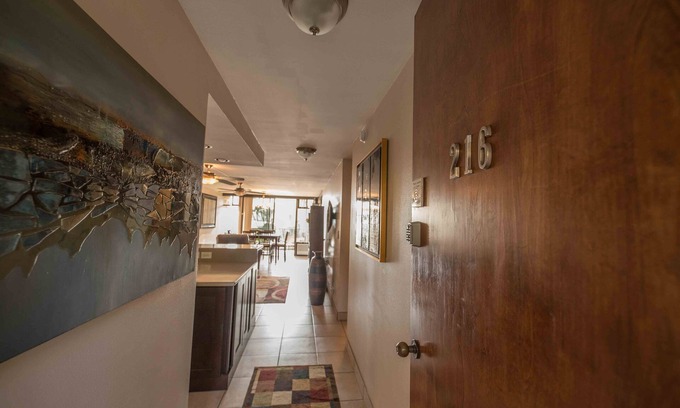 Maalaea Condo | Beautiful BeachFront condo Oceanview last minute special through 2025 180nt