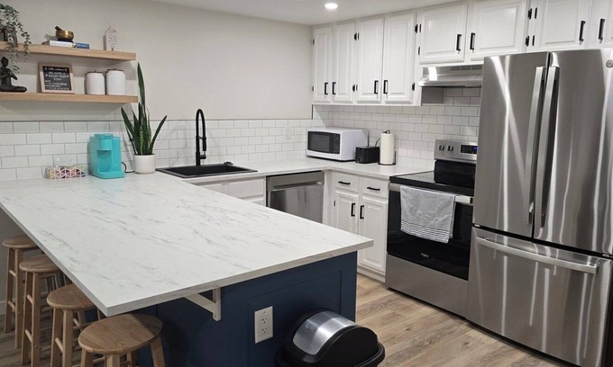 Raymond House | Beautiful, bright, private basement suite. Cozy home away from home!