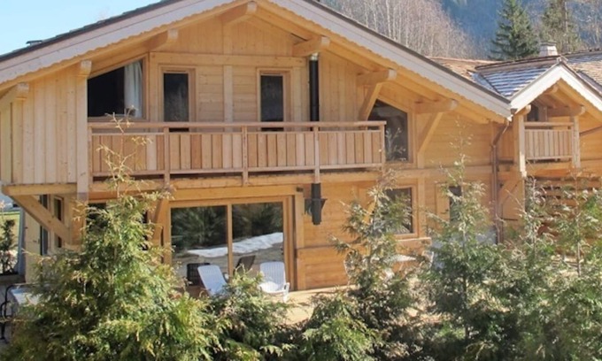 Les Praz-de-Chamonix Ski Chalet | BEAUTIFUL CHALET IN PRAZ DE CHAMONIX