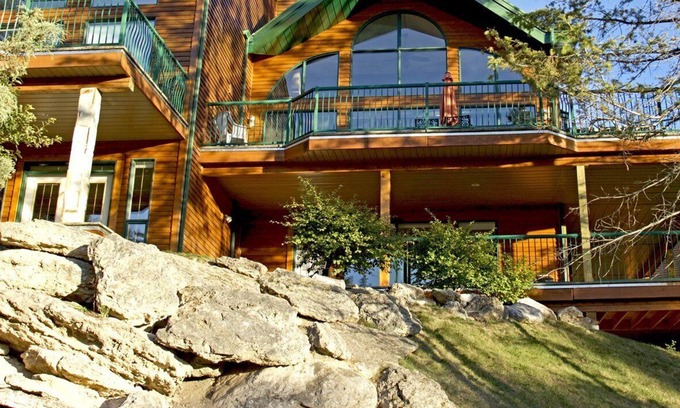 East Kootenay Apartment | Beautiful 2 bedroom unit at resort, sleeps 6
