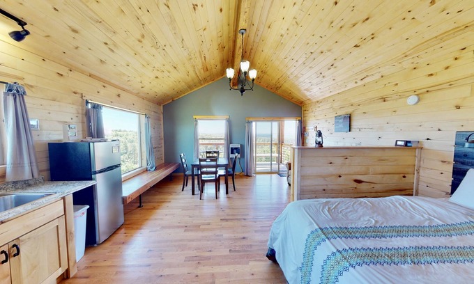 La Sal Cabin | Beautiful Cabin in the La Sal Mountains South of Moab