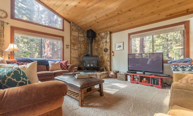 Tahoe Vista Cabin | Beautiful Cabin In Tahoe Vista!