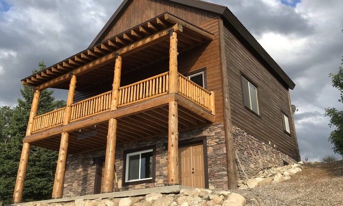 Mount Pleasant Cabin | Beautiful Cabin Tucked away in Utah Mountains located in Pine Creek Resort