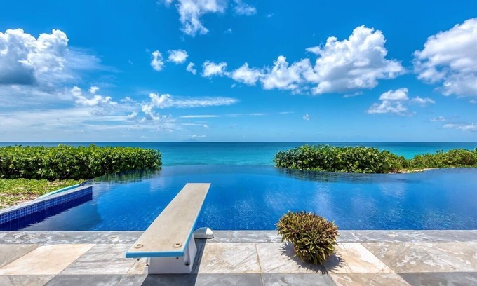 Plum Bay Villa | Beautiful Caribbean Beach Estate on Baie Longue with chef services