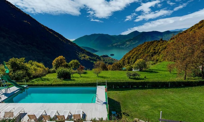 Marone Ski Chalet | Beautiful chalet with Swimming Pool in Lombardy