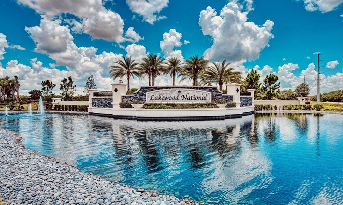 Lakewood Ranch Condo | Beautiful Condo located on Golf Course in a 24x7 Gated Community with Amenities!
