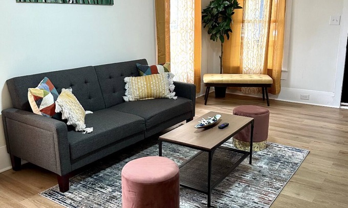 Concord House | Beautiful contemporary 2BDR - Concord