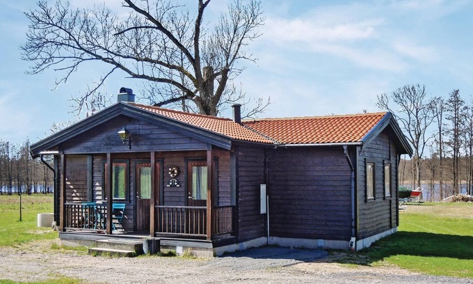 Stavsjo House | Beautiful cottage with a view of Lake Bolmen from the large terrace.