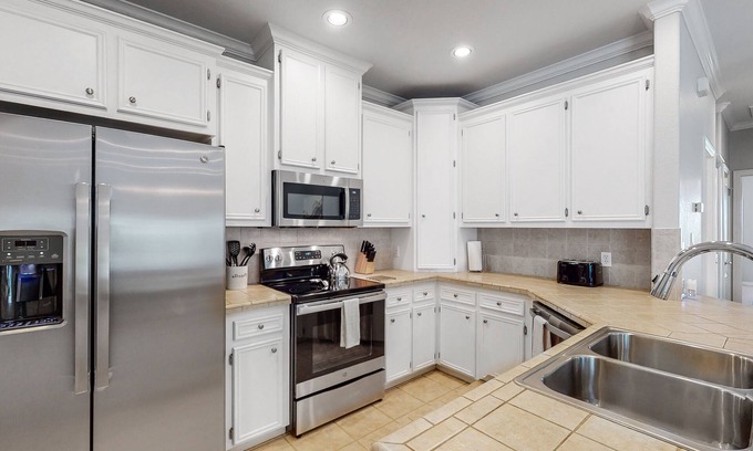 Horseshoe Bay House | Beautiful duplex close to lake with free WiFi, central AC, private W/D, patio