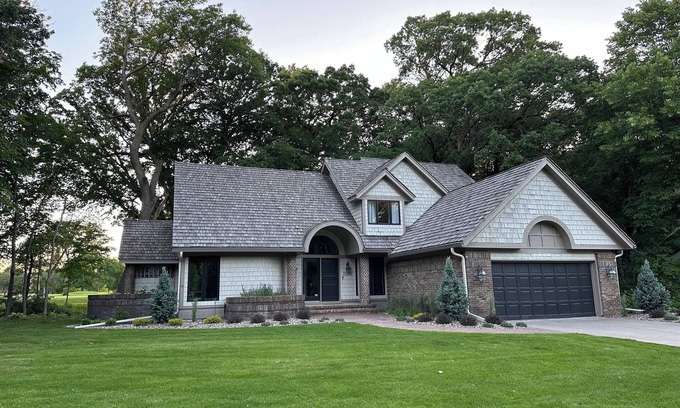 Chaska House | Beautiful Fully Remodeled House Located on Hazeltine National Golf Club.