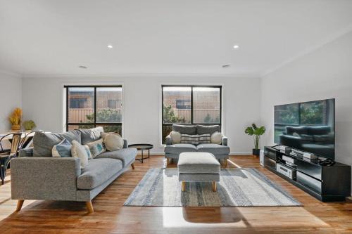 Golden Point House | Beautiful Golden Point Home - Style&Sophistication