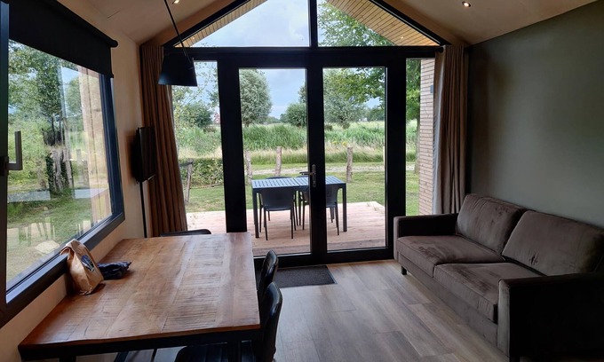 Bant House | Beautiful group accommodation with several chalets