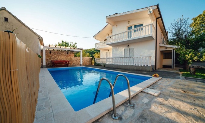 Imotski Villa | Beautiful holiday home with Private Pool and Garden in Imotski, near Makarska