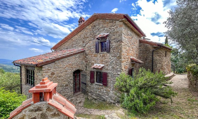 Loro Ciuffenna House | Beautiful home in Loro Ciuffenna