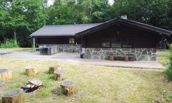 Vesthimmerland Municipality House | Beautiful home in Aars w/