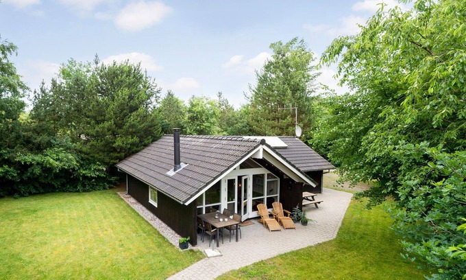 Ansager House | Beautiful home in Ansager with WiFi