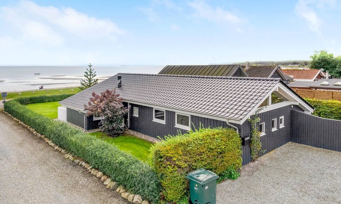 Bjert House | Beautiful home in Bjert with kitchen
