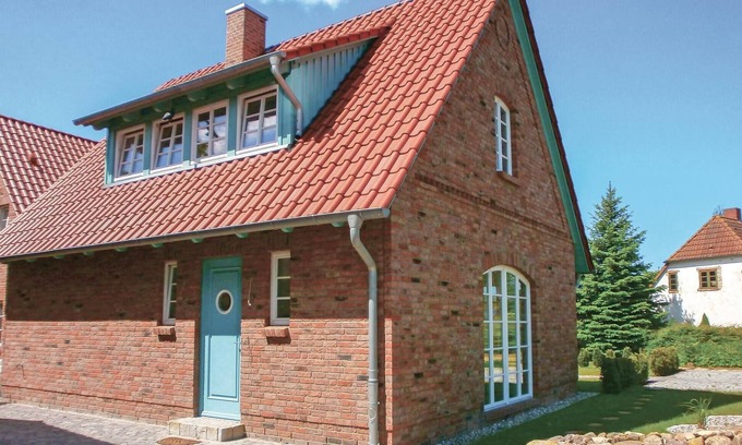 Borgerende House | Beautiful home in Börgerende with sauna