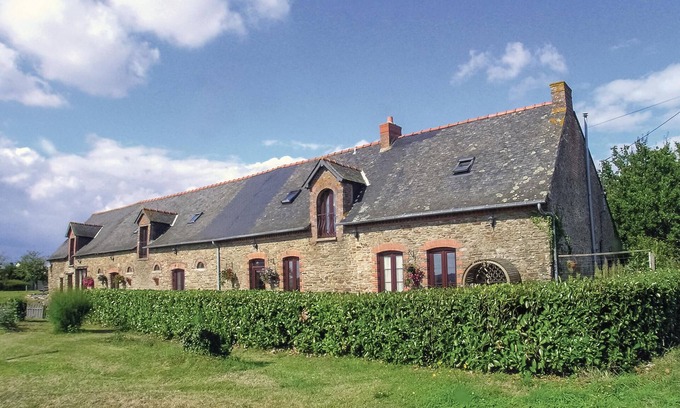 Eance House | Beautiful home in Eancé with kitchen