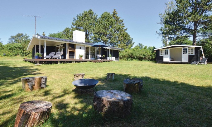 Ordrup House | Beautiful home in Fårevejle with WiFi