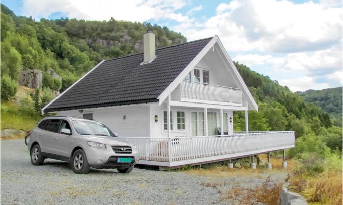 Fister House | Beautiful Home In Fister With Wifi