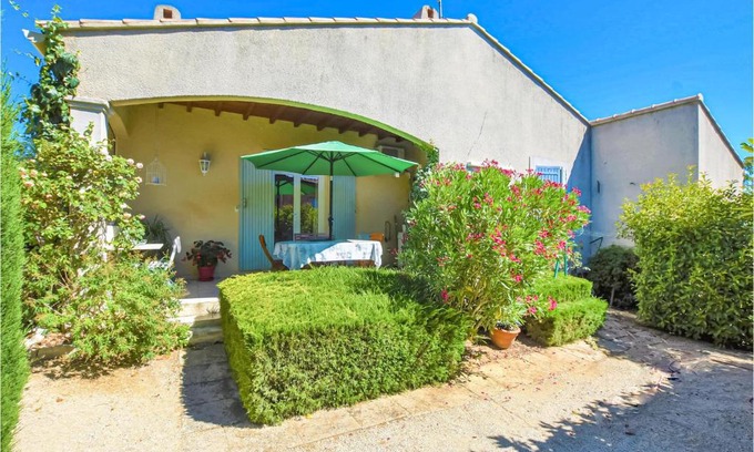 Les Angles House | Beautiful home in Les Angles with WiFi and 3 Bedrooms