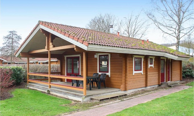 Gramsbergen House | Beautiful home in Gramsbergen w/ Indoor swimming pool, WiFi and 2 Bedrooms