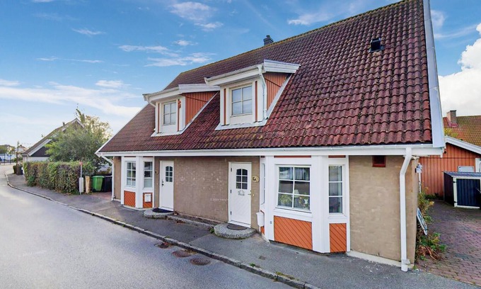 Hoganas House | Beautiful home in Höganäs with WiFi