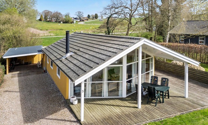 Hejsager Strand House | Beautiful home in Haderslev with WiFi