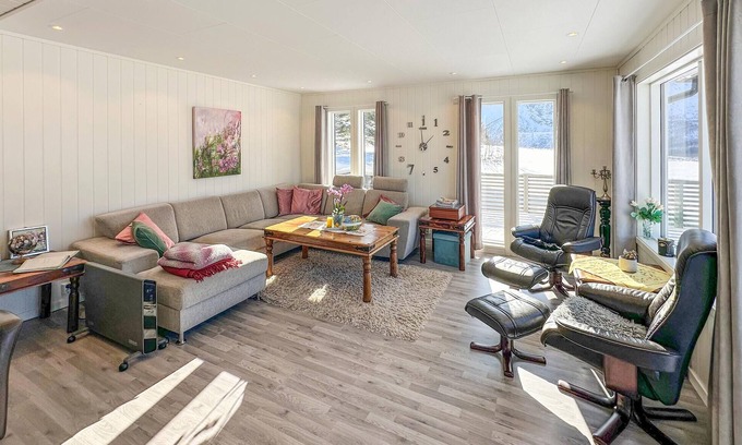 Hadsel House | Beautiful home in Stokmarknes