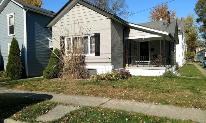 South Park House | Beautiful Home in South Park. Walk to UD Campus, Miami Valley Hospital, Downtown