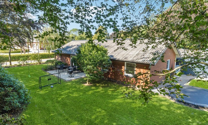 Varde Municipality House | Beautiful home in Varde with kitchen