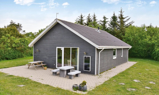 Thorsminde House | Beautiful home in Vemb with WiFi