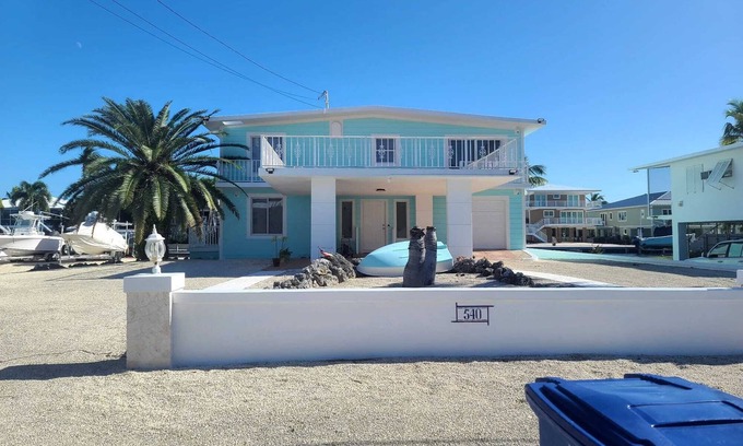 Largo Sound Village House | Beautiful House 2 X 1 Key Largo Ocean Size Amazing Neighborhood with Dock