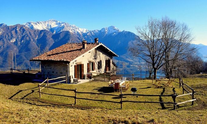 Civenna Cottage | Beautiful cottage a few miles from Bellagio with stunning views of Lake Como