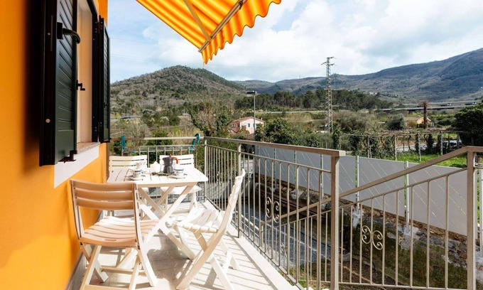 Villanova d'Albenga Apartment | Beautiful apartment for 4 people with A/C, WIFI, TV, balcony and panoramic view