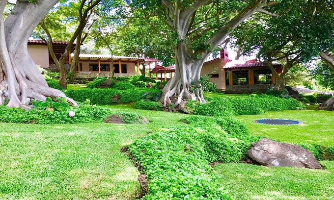 Cerro de Oro House | Beautiful Lake Atitlán - Lake House AT001