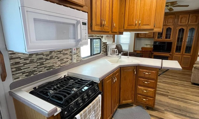 Sebring House | Beautiful Lake Josephine home for 49 night !