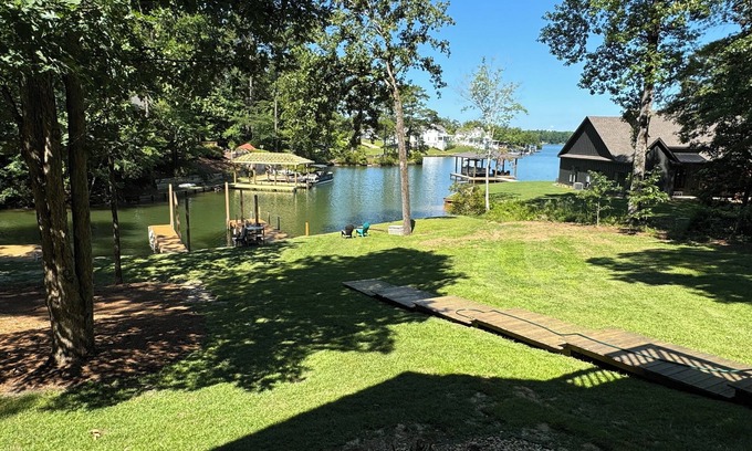 Dadeville House | Beautiful lake space, privacy, canoe, kayaks, sunsets