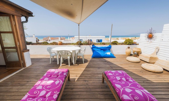 Tarifa Apartment | Beautiful large 3 bedroom apartment, terrace sea views, Wifi.