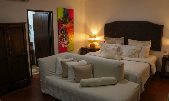 Valledupar House | Beautiful Luxury King Bed Room in Valledupar Boutique Hotel