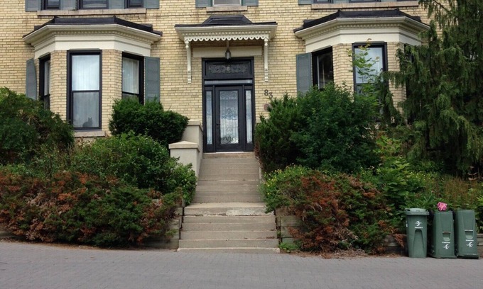 Guelph Villa | Beautiful mansion located downtown, near hospital, train/bus station.