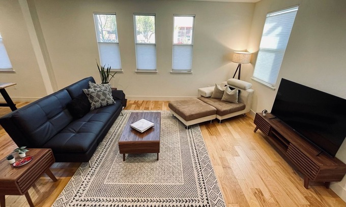Oakland Condo | Beautiful Modern 2bed/2ba Condo in Alameda